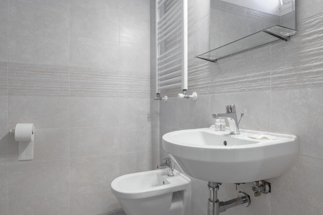 Bed and Breakfast Cornelia Penthouse Рим Екстер'єр фото