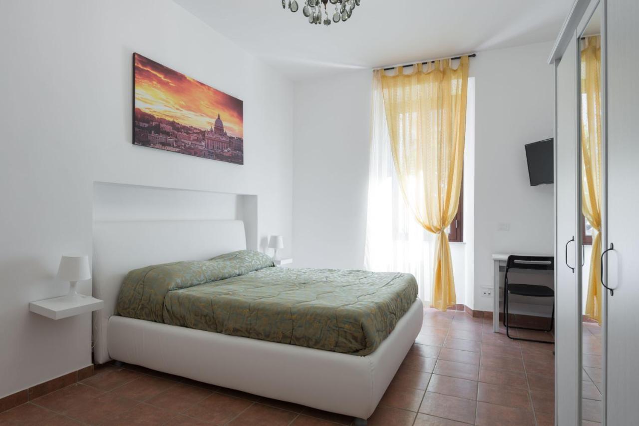 Bed and Breakfast Cornelia Penthouse Рим Екстер'єр фото